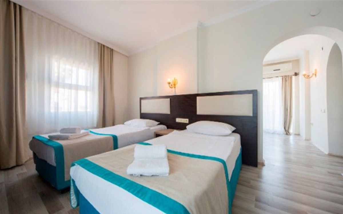 Alissa Garden Hotel Aile Odası